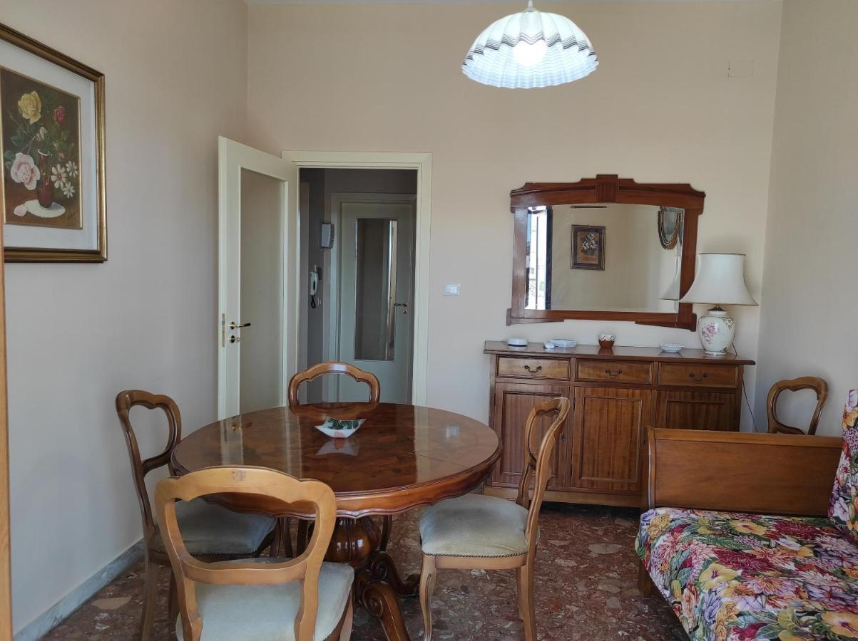 Appartement La Colonna Holiday House à Lecce Extérieur photo