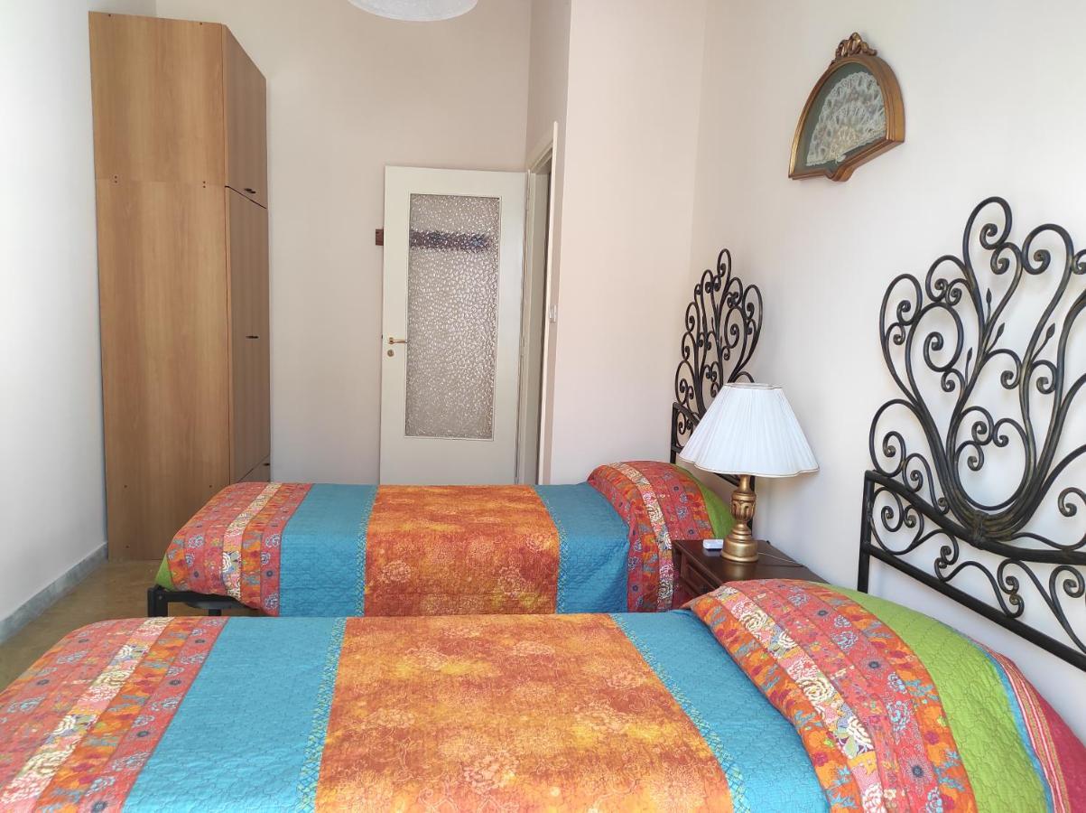 Appartement La Colonna Holiday House à Lecce Extérieur photo
