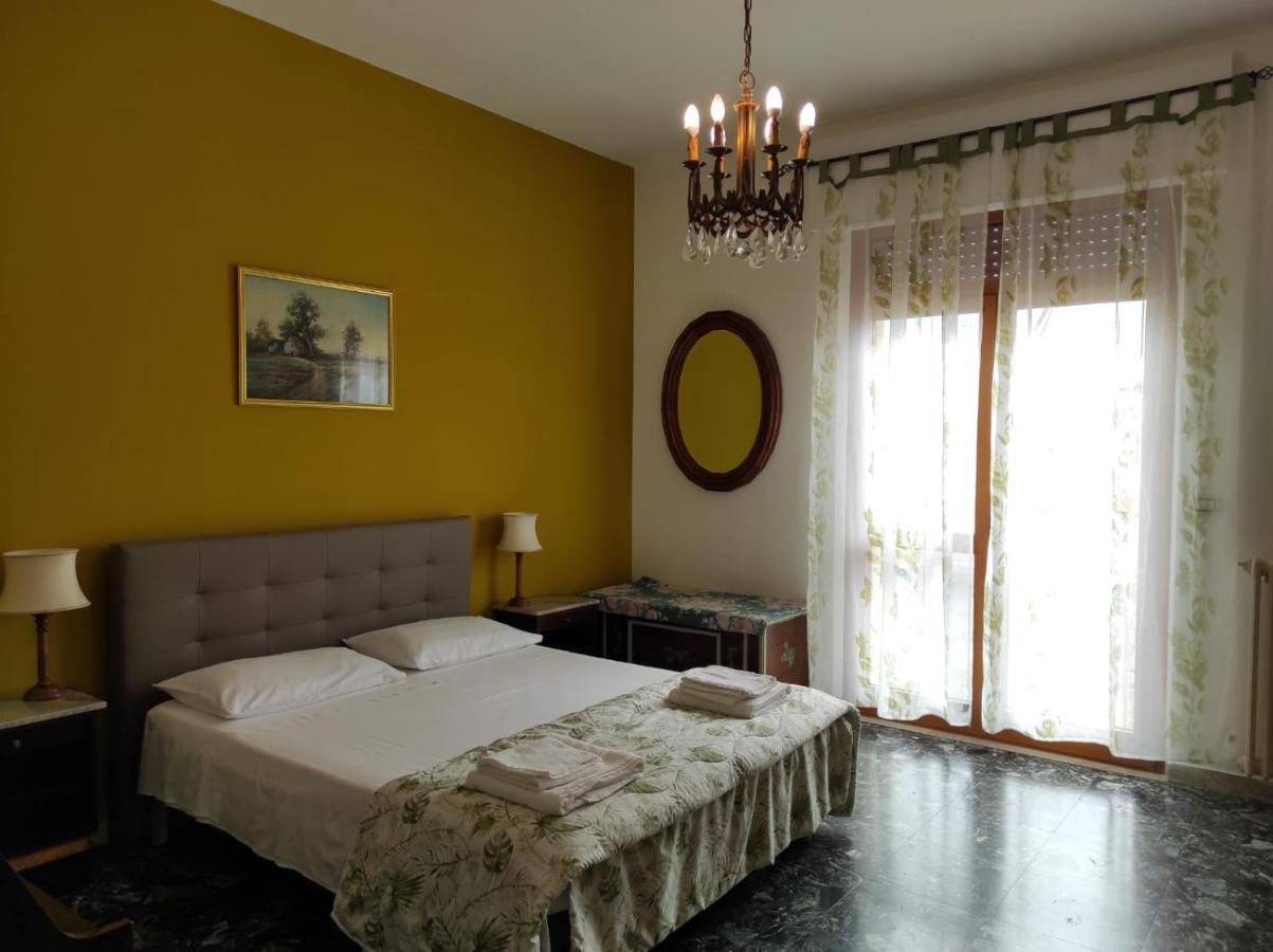 Appartement La Colonna Holiday House à Lecce Extérieur photo